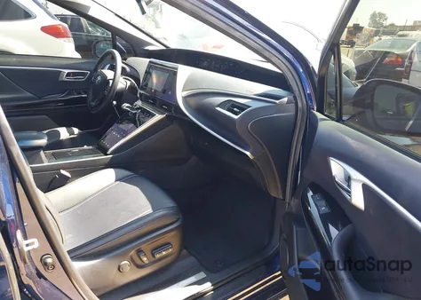 2017 Toyota Mirai из США, поврежденный, VIN JTDBVRBD6HA002517